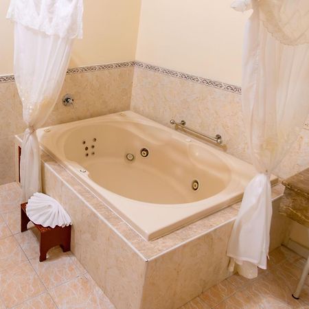 Hotel Casona Misiones Queretaro Ngoại thất bức ảnh