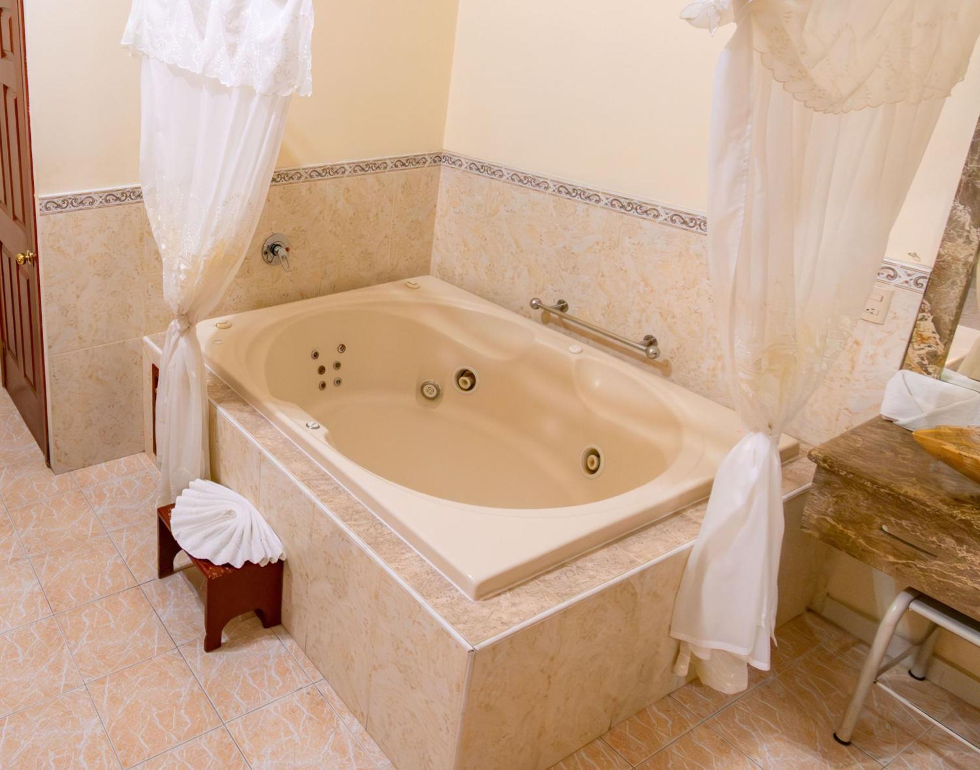 Hotel Casona Misiones Queretaro Ngoại thất bức ảnh